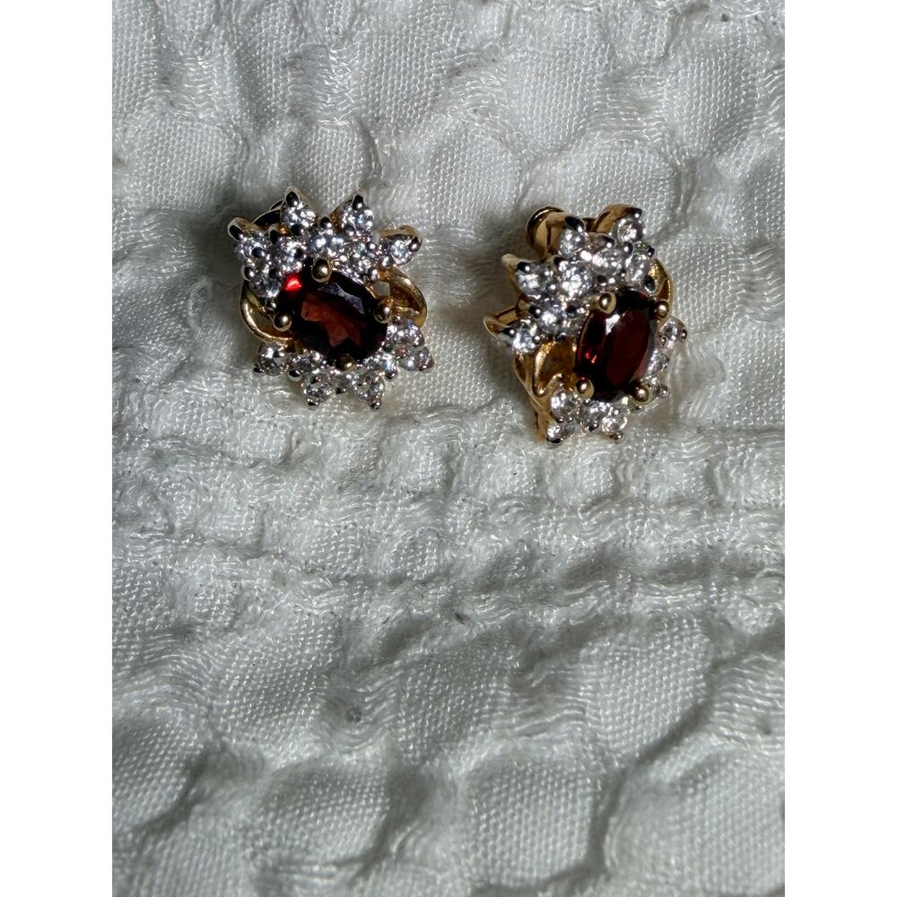 Vintage Ruby Red Crystal & Faux Diamond Stud Earrings Gold Tone 0.5"